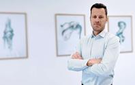 Ortoped dr. Robi Kelc: »Artroza ni konec gibanja, če jo rešujemo pravočasno in celostno«