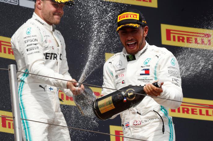 Lewis Hamilton | Takole je Lewis Hamilton proslavljal zmago na VN Francije. | Foto Reuters