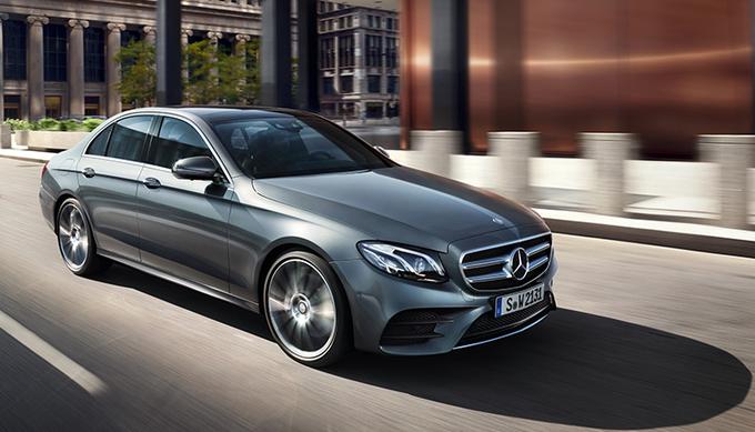 Mercedes uživa sadove tako nove generacije razreda E kot tudi osvežene celotne ponudbe športnih terencev in kupejev.  | Foto: 