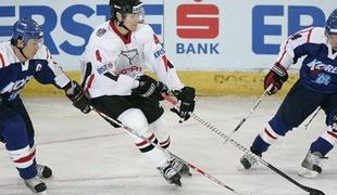 Thomas Raffl šest tekem na hladnem