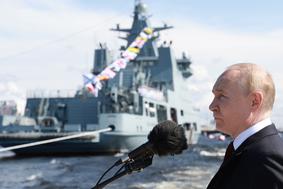 Vladimir Putin zagrozil z odgovorom na namestitev ameriških raket v Evropi