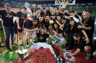 Po nori peti tekmi finala 17. naslov Olimpiji