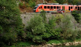 Železniški promet med Litijo in Trbovljami ponovno vzpostavljen