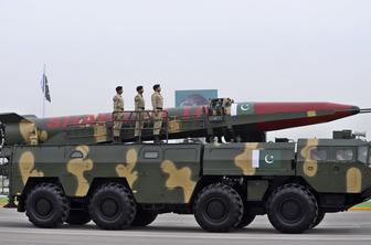 Iran in Pakistan krepita sodelovanje tudi na varnostnem in vojaškem področju