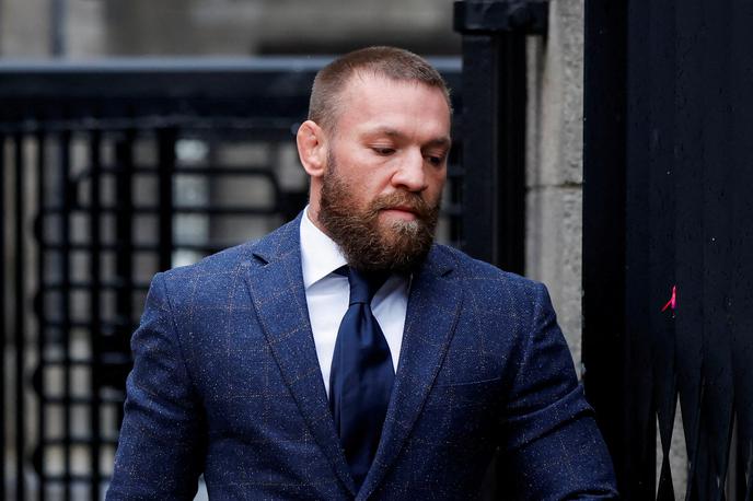 Conor McGregor | Conor McGregor je eden največjih zvezdnikov v zgodovini mešanih borilnih veščin, revija Forbes ga je leta 2021 uvrstila na seznam najbolje plačanih športnikov na svetu s prijavljenim dohodkom 180 milijonov dolarjev. | Foto Reuters