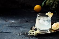 Recept: osvežilni bezgov gin