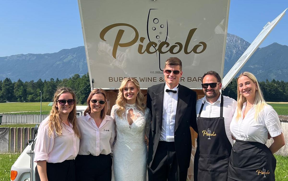Jaka Bijol poroka | Jaka Bijol je obljubil večno zvestobo svojo partnerki Neži. | Foto Instagram/Polona Vesel