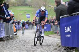 Van der Poelu tretjič zapored klasika E3 Saxo Classic
