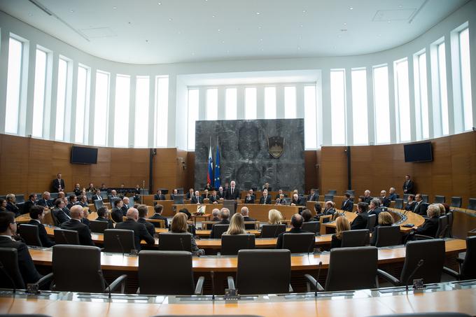 Predlog zakona bo vlada v DZ poslala po rednem postopku.

 | Foto: Bor Slana