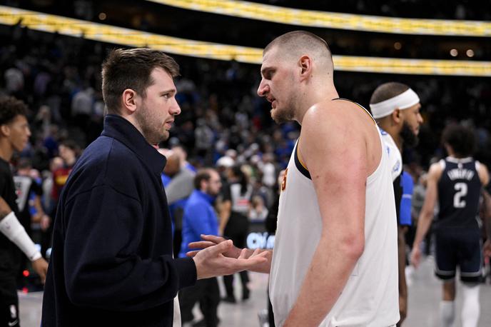 Luka Dončić Nikola Jokić | Luka Dončić in Nikola Jokić sta po ocenah strokovnjakov med najboljšimi košarkarji na svetu. | Foto Reuters