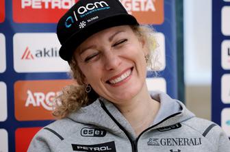 Ilka Štuhec znova s širokim nasmehom na obrazu