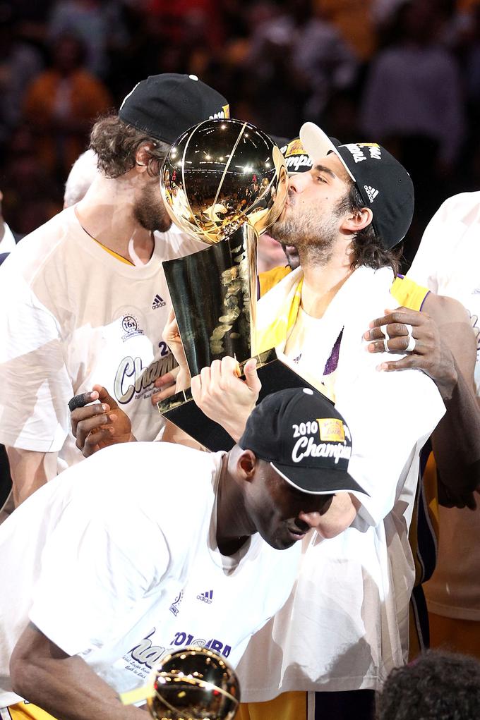 Doma ima dva prstana za naslov prvaka lige NBA. | Foto: Getty Images