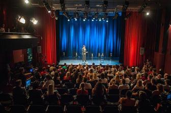 "Če tri generacije živijo pod isto streho, je to odštevanje do tragedije"