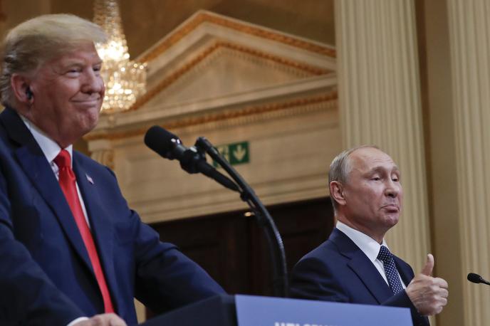 Donald Trump in Vladimir Putin | Nekateri so veliko pričakovali od torkovega 90-minutnega telefonskega pogovora med Donaldom Trumpom in Vladimirjem Putinom, a vsaj za zdaj se zdi, da pogovor ni prinesel skorajšnjega konca spopadov med Rusi in Ukrajinci. | Foto Guliverimage