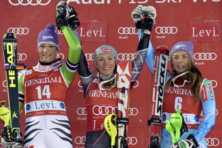 Takrat je 18-letna Mikaela Shiffrin v Leviju premagala Mario Riesch in Tino Maze, obe za več kot sekundo. | Foto: Guliverimage