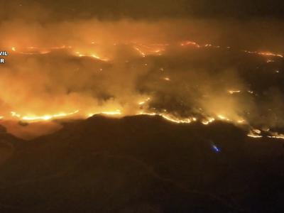 Severno od Madrida se širi obsežen gozdni požar