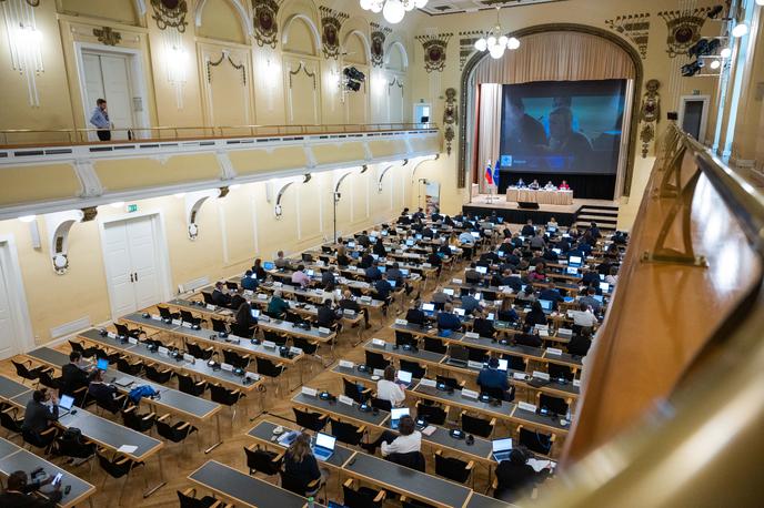 Ljubljansko-haaška konvencija | Mednarodna konferenca, na kateri je bila danes sprejeta Ljubljansko-haaška konvencija, je bila največji diplomatski dogodek, ki ga je kdaj koli gostila Slovenija. | Foto Ministrstvo za zunanje zadeve
