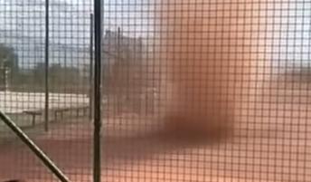 Očividec v okolici Krškega posnel nenavaden vremenski pojav #video