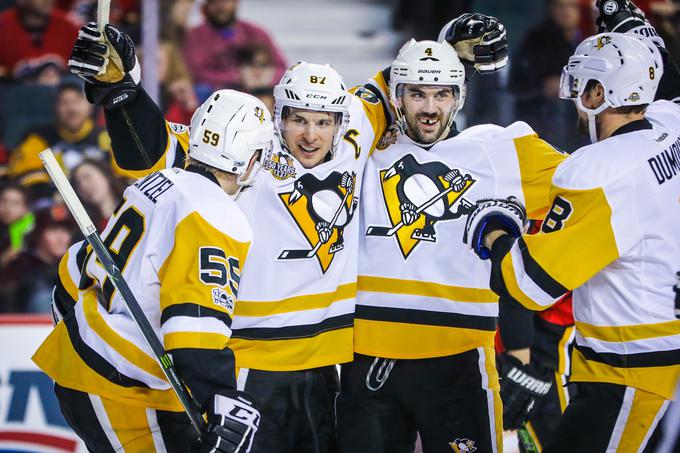 Sidney Crosby je k zmagi Pittsburgh Penguins s 4:0 nad Florido prispeval tri zadetke. | Foto: Reuters