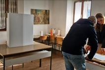 Začasno volišče v Kožbanskem kotu