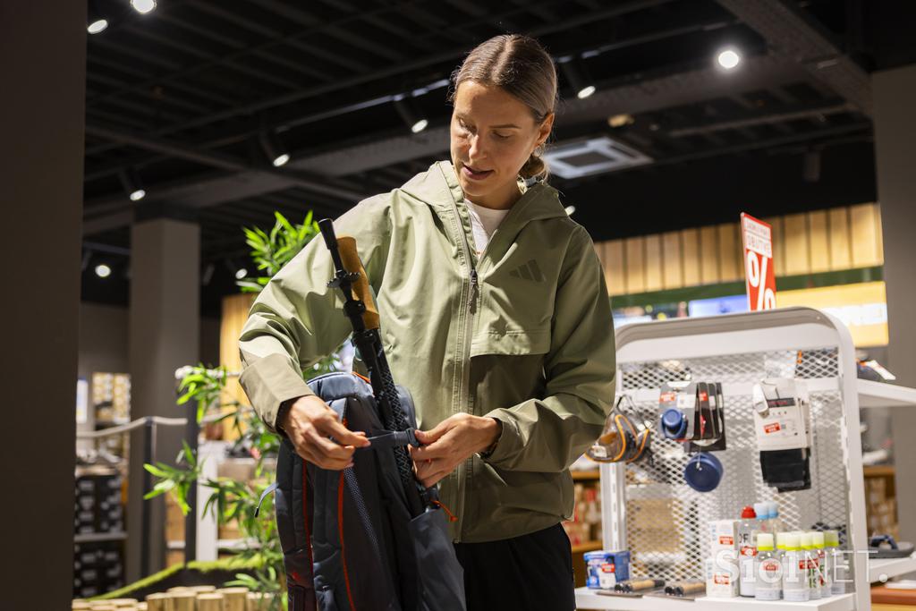Urška Ahac, Intersport, pohodništvo