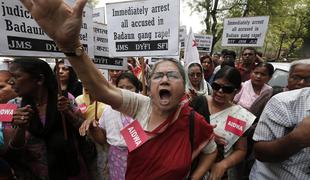 V Indiji pet aretacij zaradi posilstva in umora najstnic