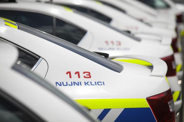 18-letnika našli mrtvega v stanovanju