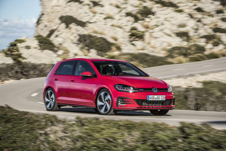 Poleti bo razkrita osma generacija volkswagen golfa, prihodnje leto pa bo na ceste zapeljala še različica GTI. | Foto: Volkswagen