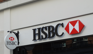 HSBC načrtuje ukinitev dodatnih 10.000 delovnih mest