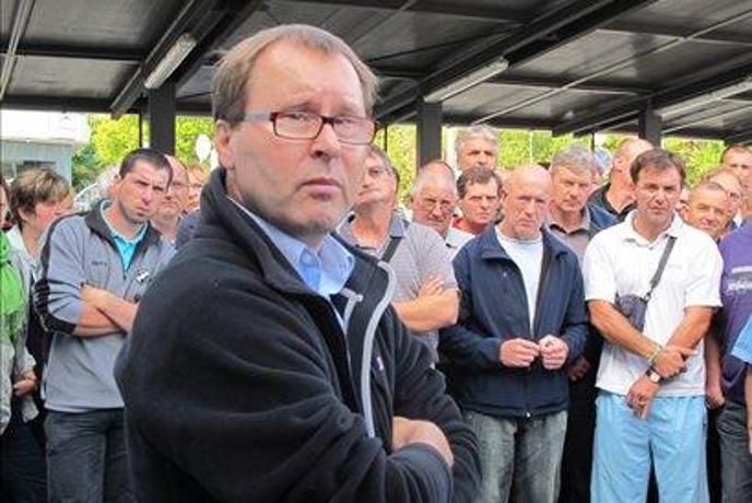 Konstruktor z novim direktorjem in obljubljeno plačo do petka