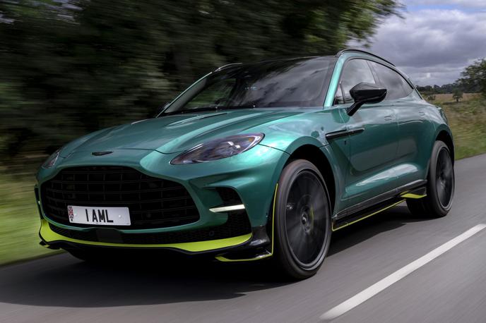 Aston Martin DBX | DBX je lani predstavljal več kot 50 odstotkov prodaje Aston Martina, letos je delež tega modela zdrsnil na 30 odstotkov. | Foto Aston Martin