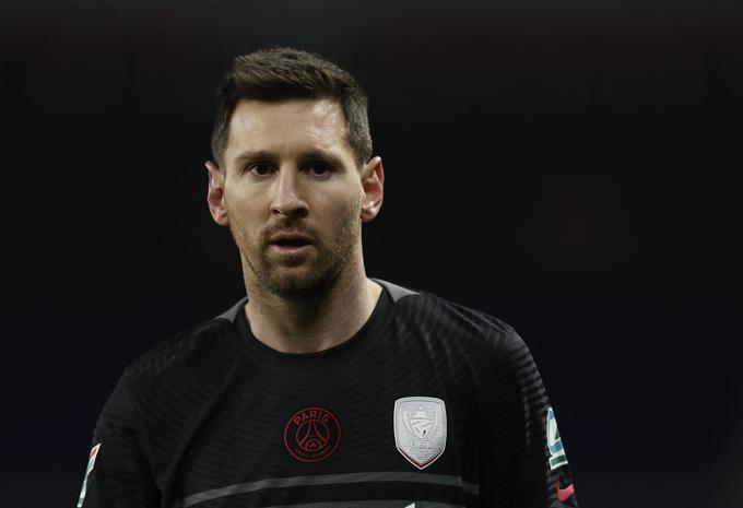 Lionel Messi se bo s Parižani kmalu v osmini finala lige prvakov spopadel z Realom. | Foto: Reuters