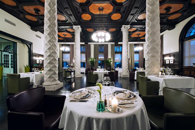 Restavracija Sophia se lahko pohvali s posebnim priznanjem prestižnega vodiča Michelin, z znakom Michelinov krožnik.  | Foto: Kempinski Palace Portorož