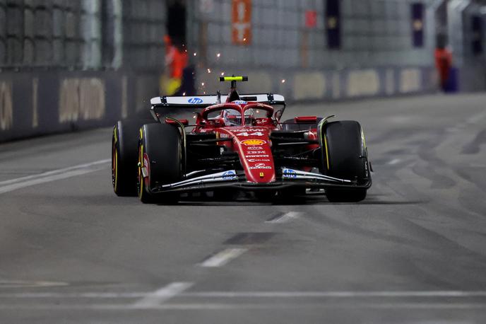Las Vegas Lewis Hamilton Ferrari | Lewis Hamilton je v cilj VN Las Vegasa pripeljal na desetem mestu. | Foto Reuters