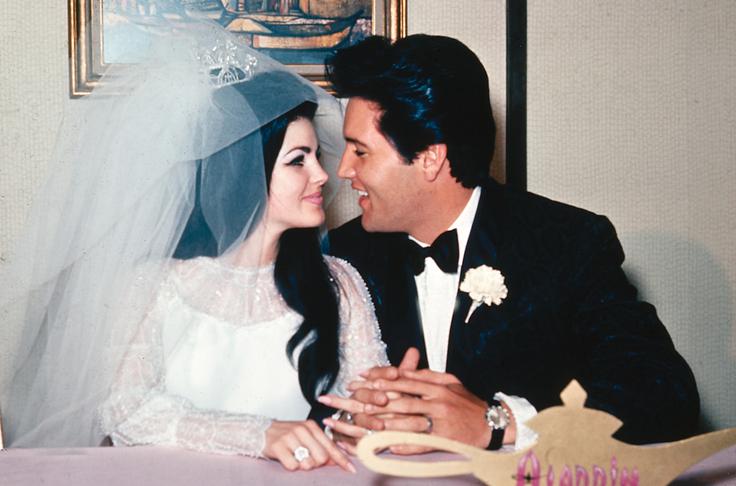 Priscilla in Elvis Presley sta se poročila 1. maja 1967, ko je ona imela 21, on pa 32 let. | Foto: Guliverimage