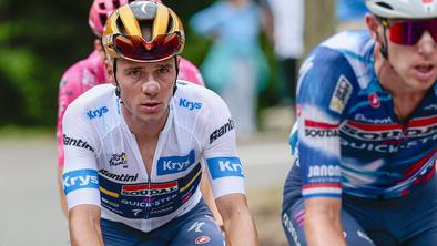 Po odstopu se je oglasil Remco Evenepoel: Starša sta na žalost izbrala najslabši možen dan #video