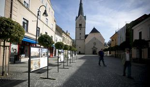 Sodobna arhitektura na osrednjem trgu koroške prestolnice (foto)