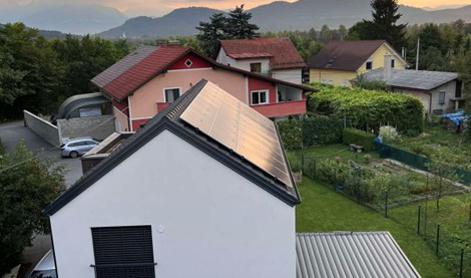 Zakaj je prihodnost sončnih elektrarn v pametnih hranilnikih energije?