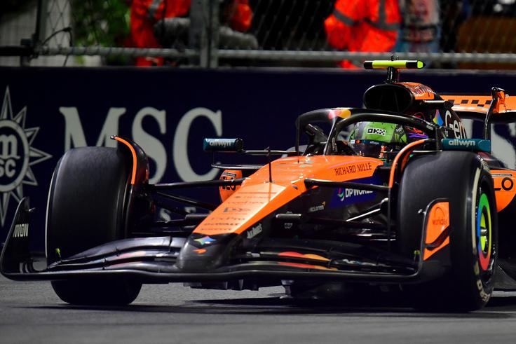 Za McLaren je najbolj boleča diskvalifikacija obeh dirkačev v Las Vegasu. | Foto: Reuters