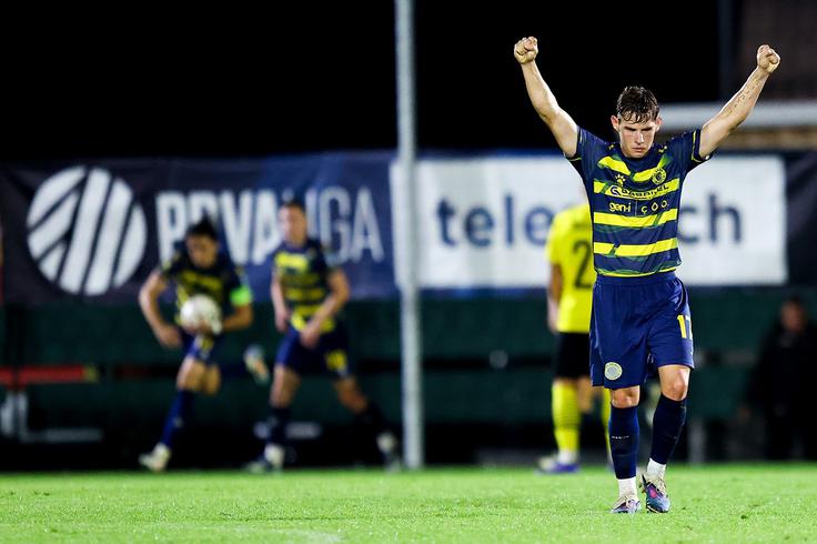 Brinje se je razveselilo tretje zmage v zgodovinski prvi prvoligaški sezoni. | Foto: Filip Barbalić