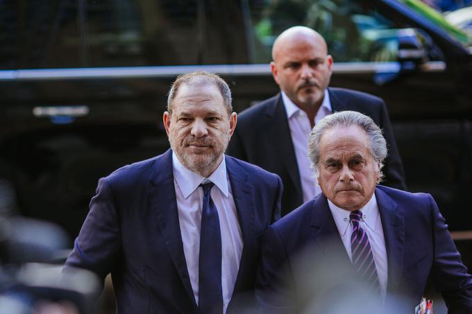 Harvey Weinstein z odvetnikom Benjaminom Brafmanom. | Foto: Getty Images