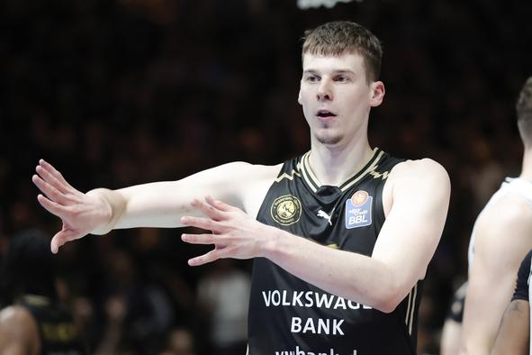 Luka Ščuka v dresu New York Knicks dobiva priložnost