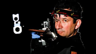 Debevec v strelskem maratonu trkala na vrata najboljše deseterice