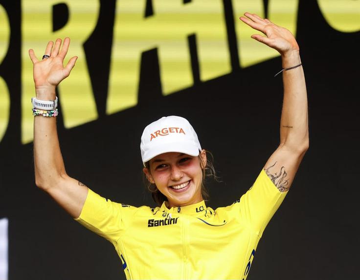 Repinc je lani zmagala na 80-kilometrski preizkušnji v okviru rekreativnega festivala L'Etape Slovenia, mednarodne prireditve pod okriljem Dirke po Franciji. | Foto: Instagram