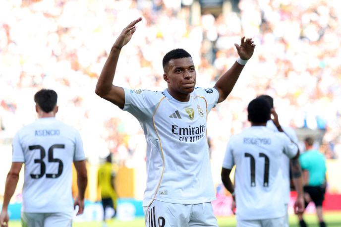 Kylian Mbappe | Kylian Mbappe se prvič v dresu belih baletnikov meri proti nekdanjemu klubu PSG. | Foto Reuters