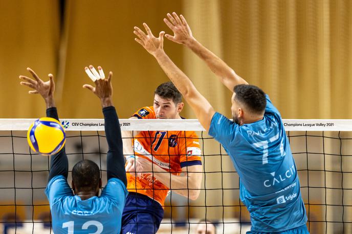 1. DOL: ACH Volley - Calcit Volley | Kamničani so zmagali v Osijeku, ACH Volley pa v slovaškem mestu Myjava.  | Foto Matic Klanšek Velej/Sportida