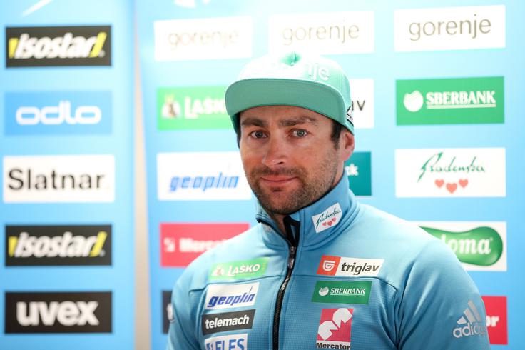 Glavni trener Gorazd Bertoncelj vidi napredek v skokih naših tekmovalcev. | Foto: Matic Klanšek Velej/Sportida