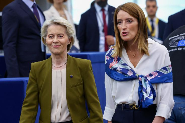 Predsednica Evropskega parlamenta Roberta Metsola se je predsednici Evropske komisije zahvalila za prihod in v uvodnem govoru dejala, da Evropa potrebuje jasnost. | Foto: Reuters