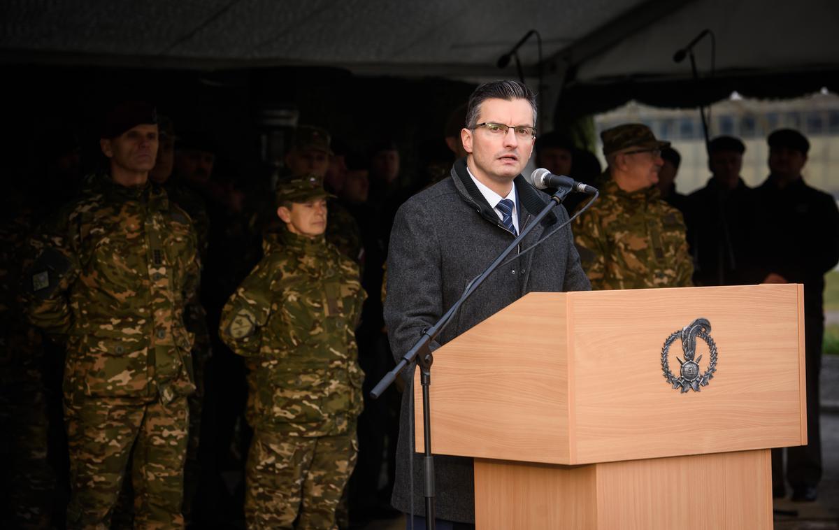 Marjan Šarec | "Naša država bo kmalu stara 30 let in ob tej obletnici se bomo spomnili nazaj, kaj vse je Slovenska vojska naredila dobrega za to državo," je dejal premier Marjan Šarec. | Foto STA