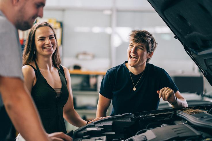 Kaja Kajzer in Andreja Leški – sotrpinki in prijateljici.  | Foto: Jan Lukanović